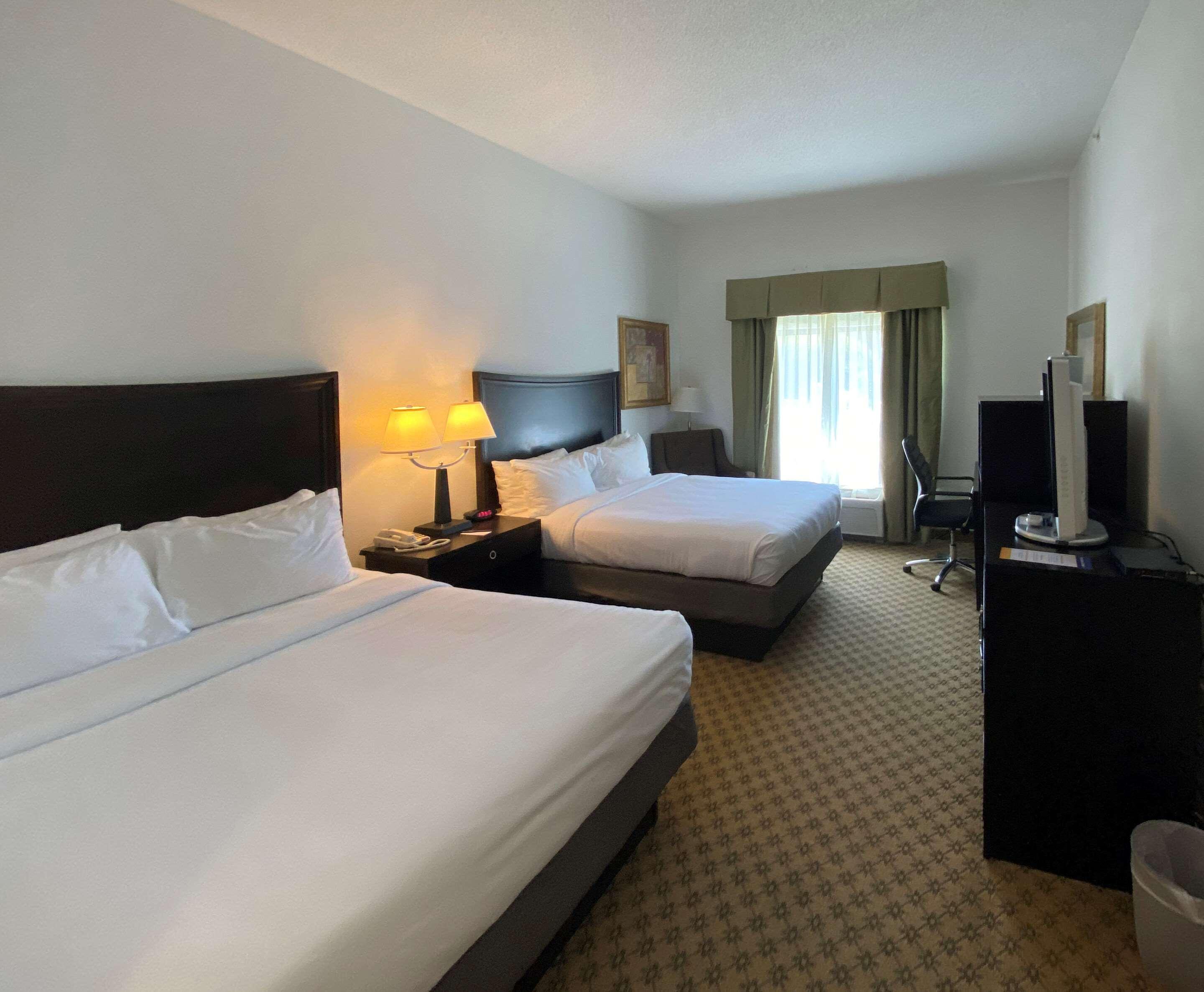 Comfort Inn & Suites Честертаун Экстерьер фото