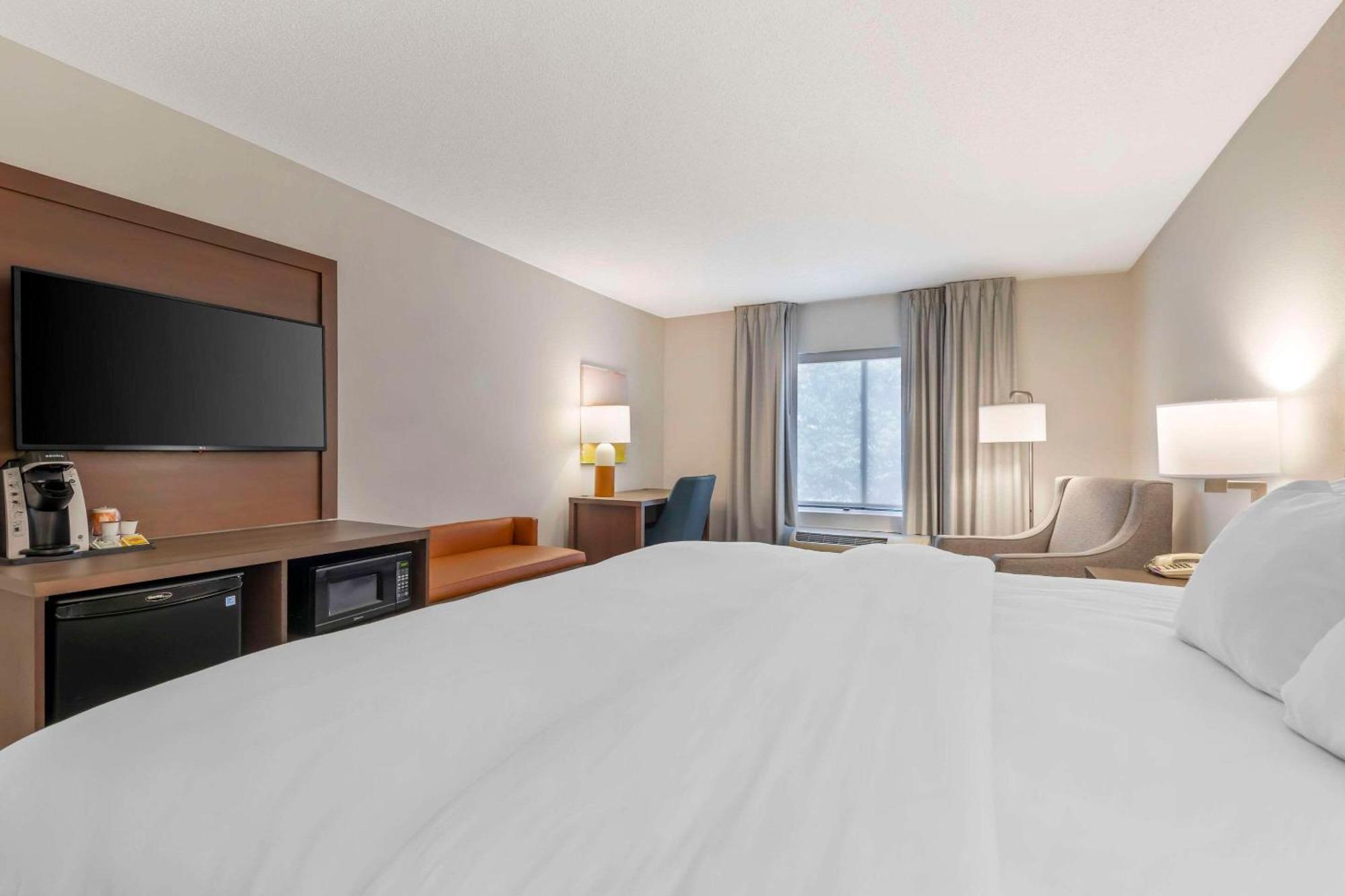 Comfort Inn & Suites Честертаун Экстерьер фото