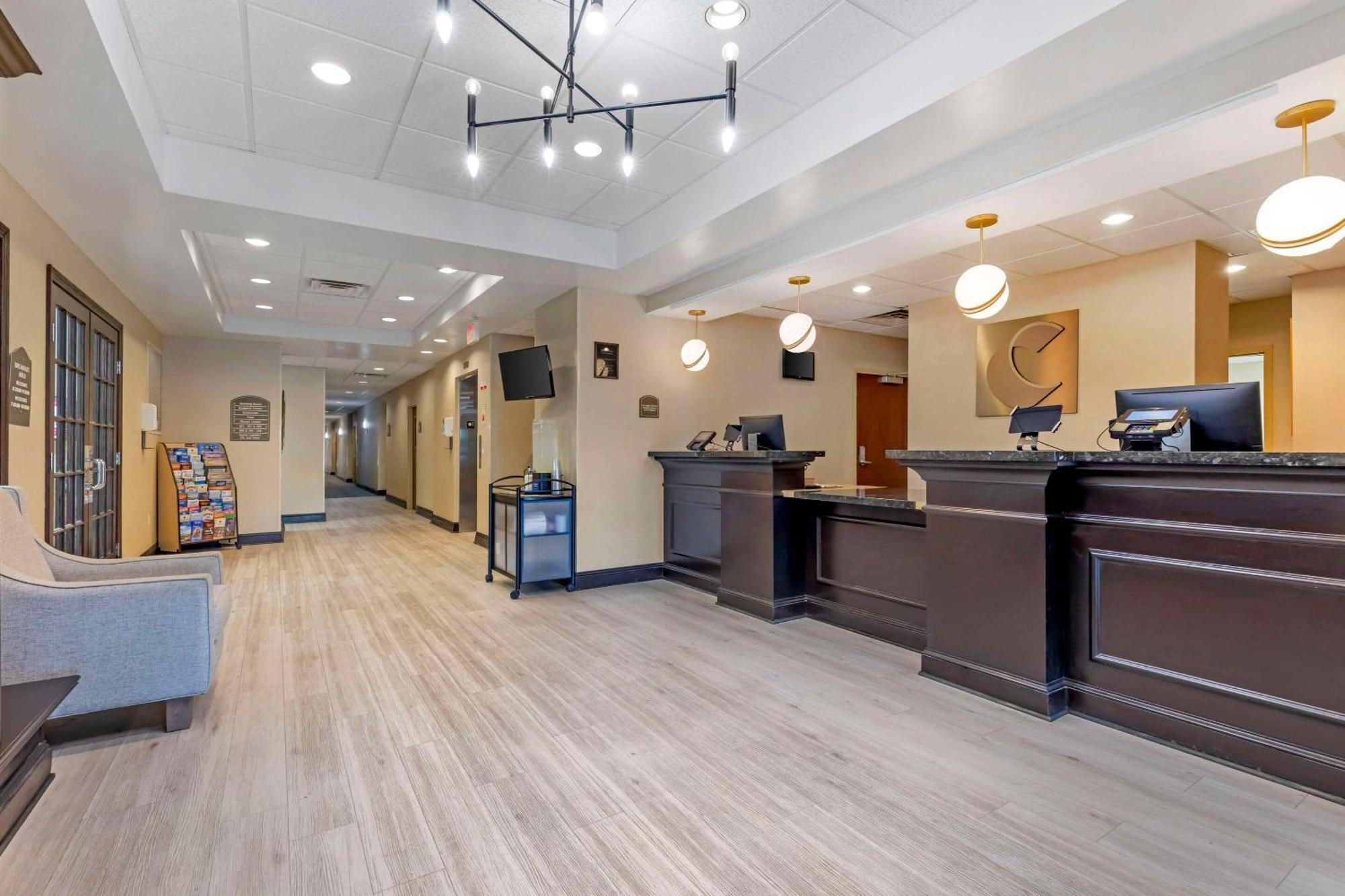 Comfort Inn & Suites Честертаун Экстерьер фото